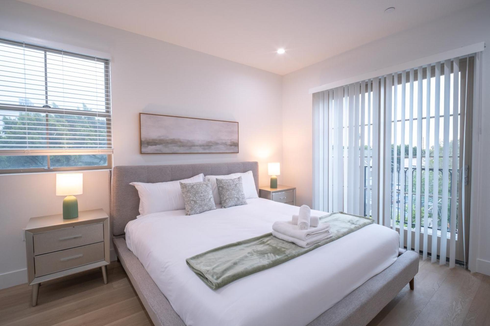 Stylish Private By Downtown La Pensión *